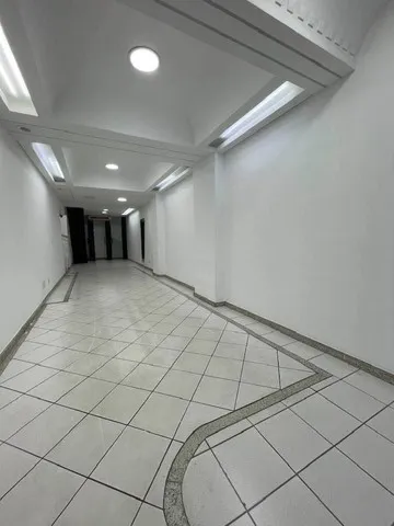 Oportunidade ! Loja com mais de 160 metros no centro de Guarapari
