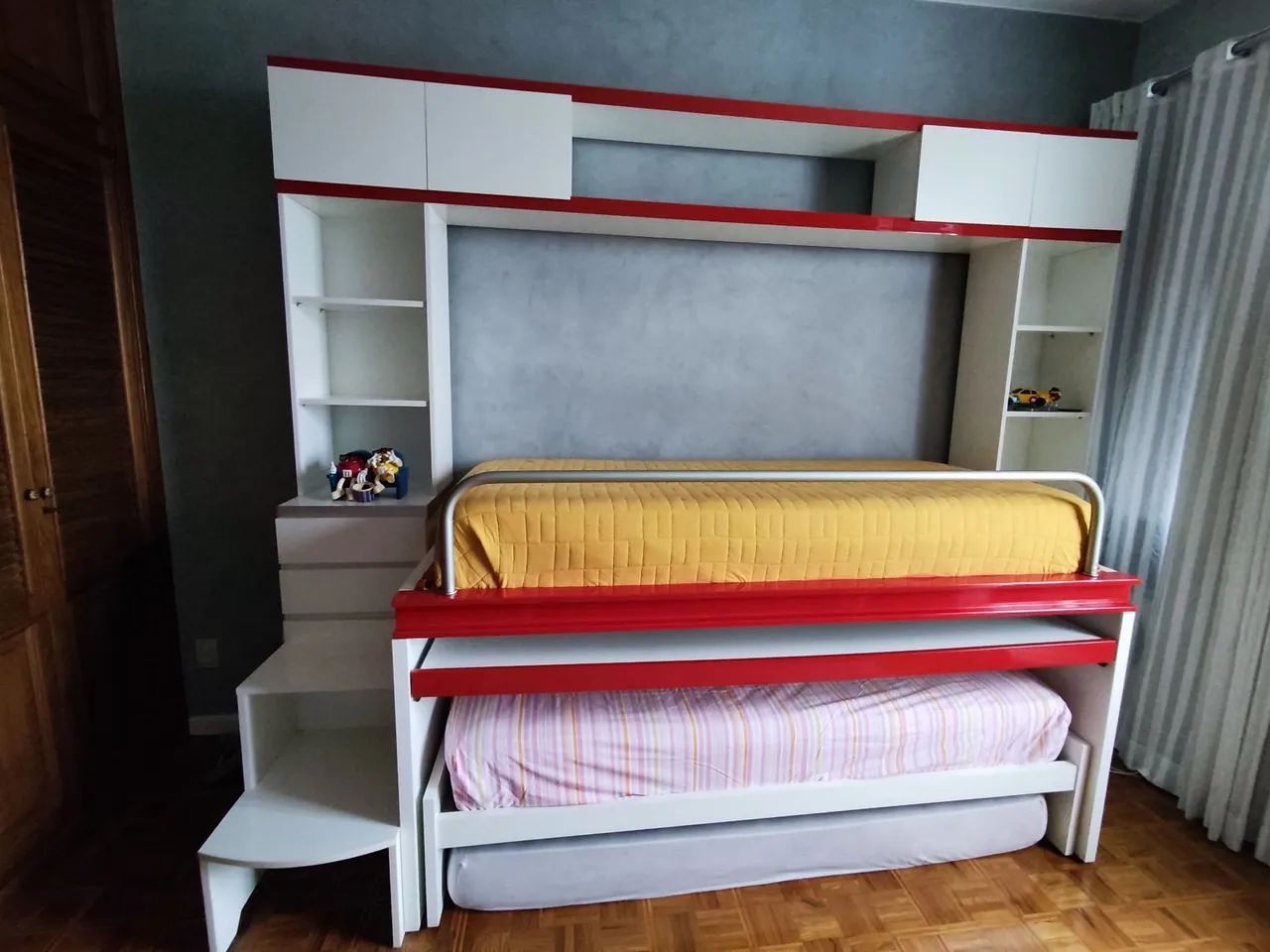 Bicama com mesa embutida LACCA