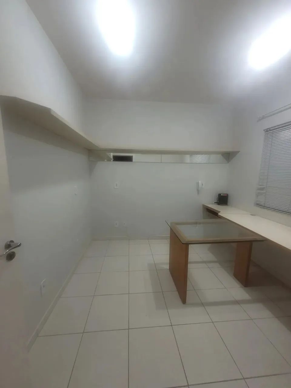 4703- Sala Comercial para Locação no Bairro Independência em Taubaté / SP. - Foto 2