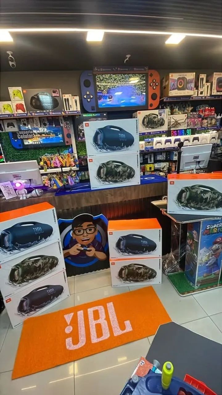 JBL boombox 4