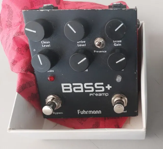 PEDAL PARA BAIXO PREAMP BASS+ FUHRMANN (USADO)