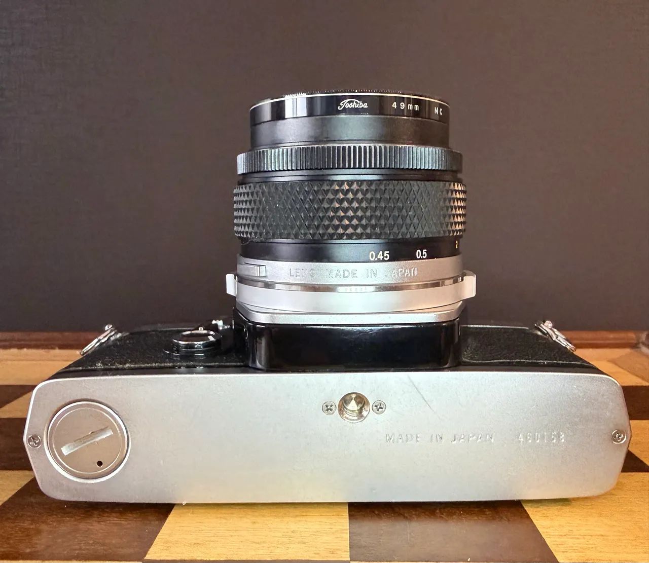 Câmera analógica Olympus Om1 om-1 revisada lente vermelha