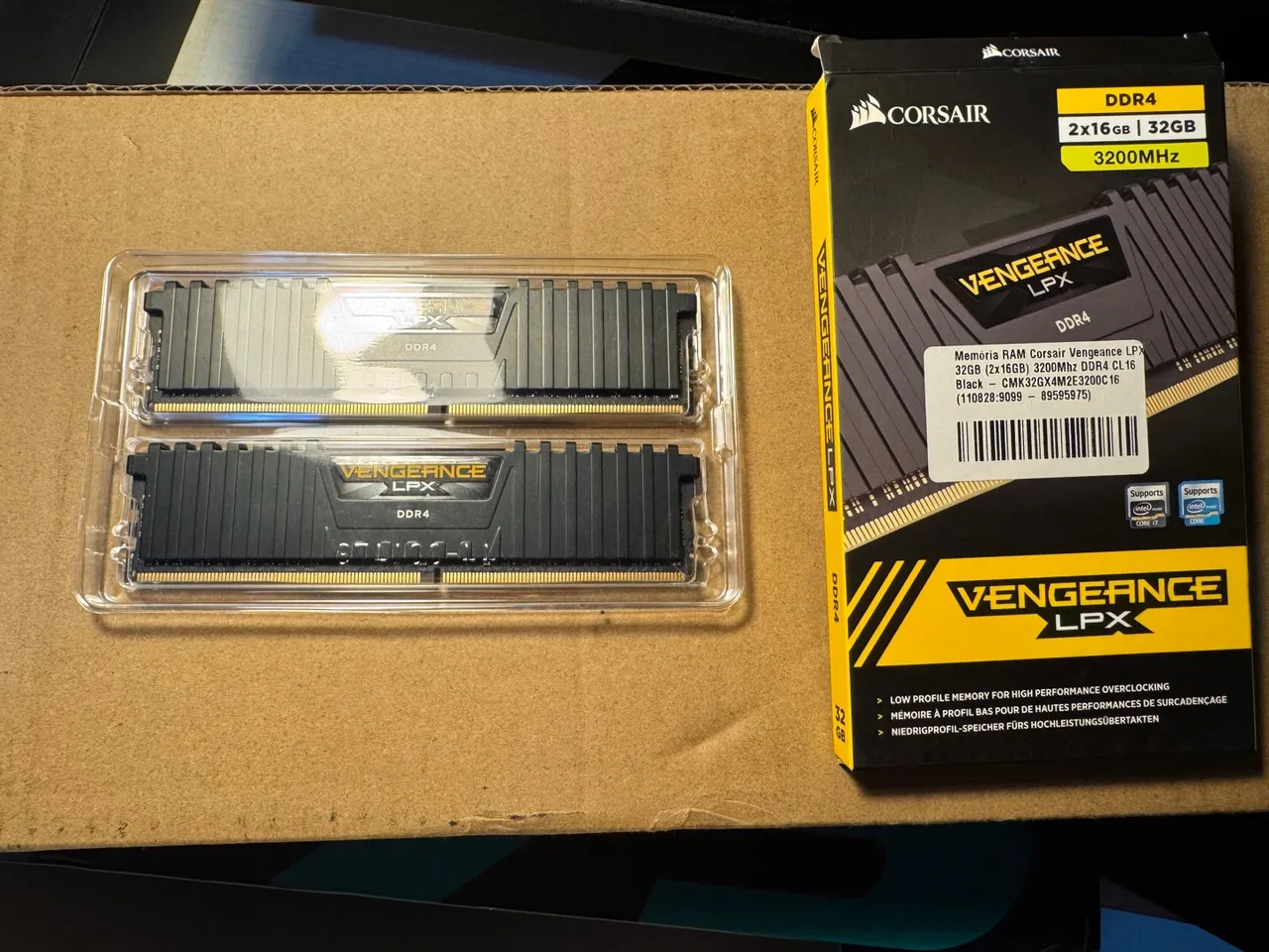 Memória RAM Corsair 32GB (2x16GB) 3200MHz DDR4 10 anos de garantia 
