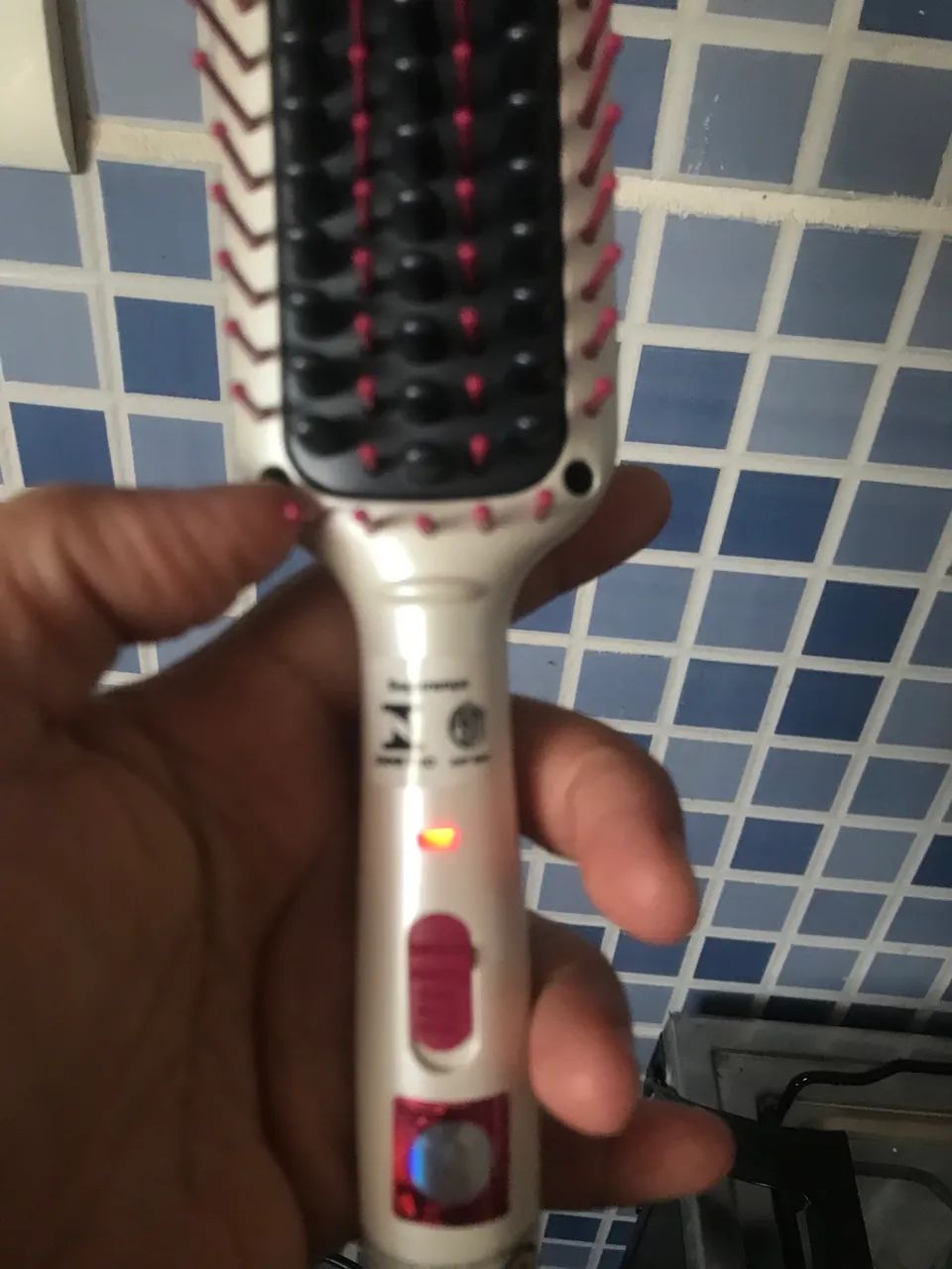 Innova nano ceramic /escova alisadora de cabelo  - Foto 3