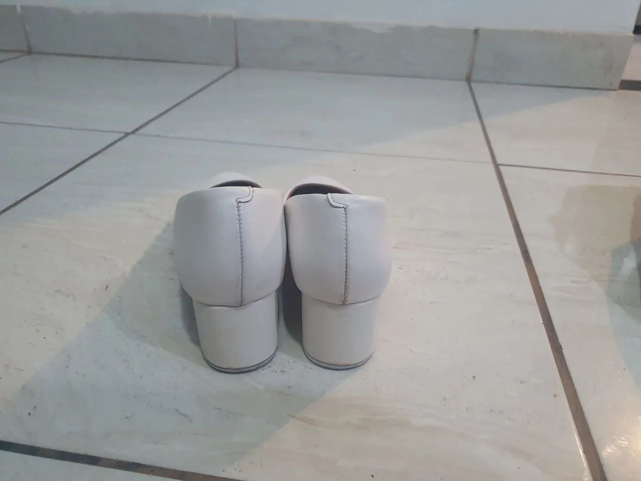 Sapatos brancos femininos n°39 - Foto 2