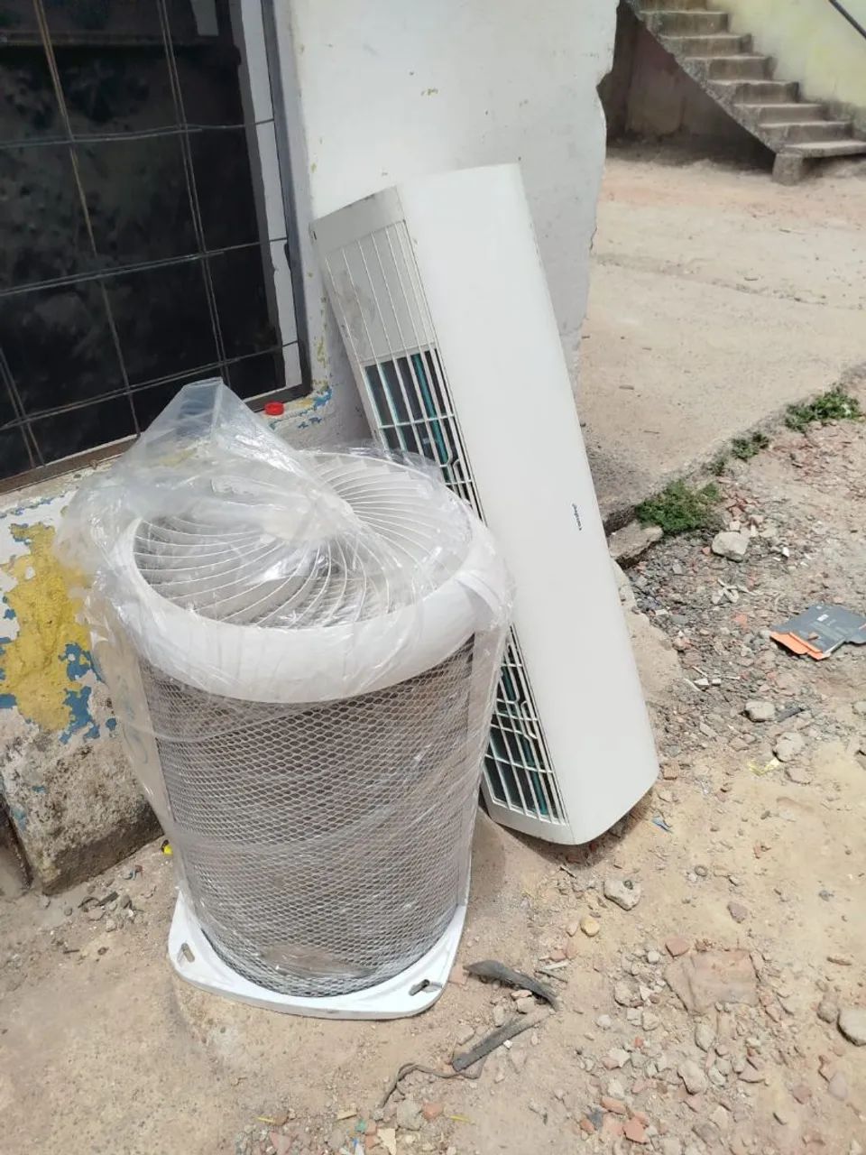 Ar condicionado 24000 BTUs  - Foto 2