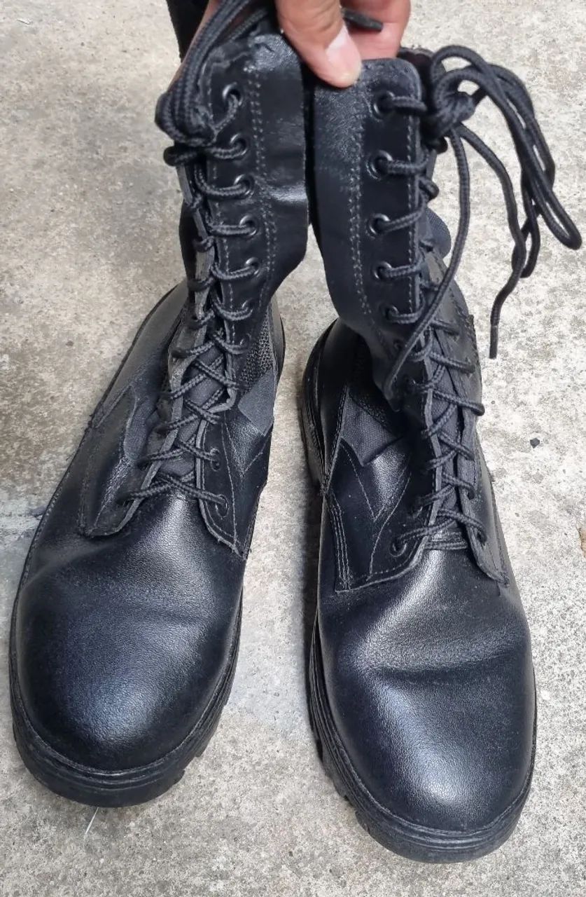Bota Coturno novo sem uso - Foto 2