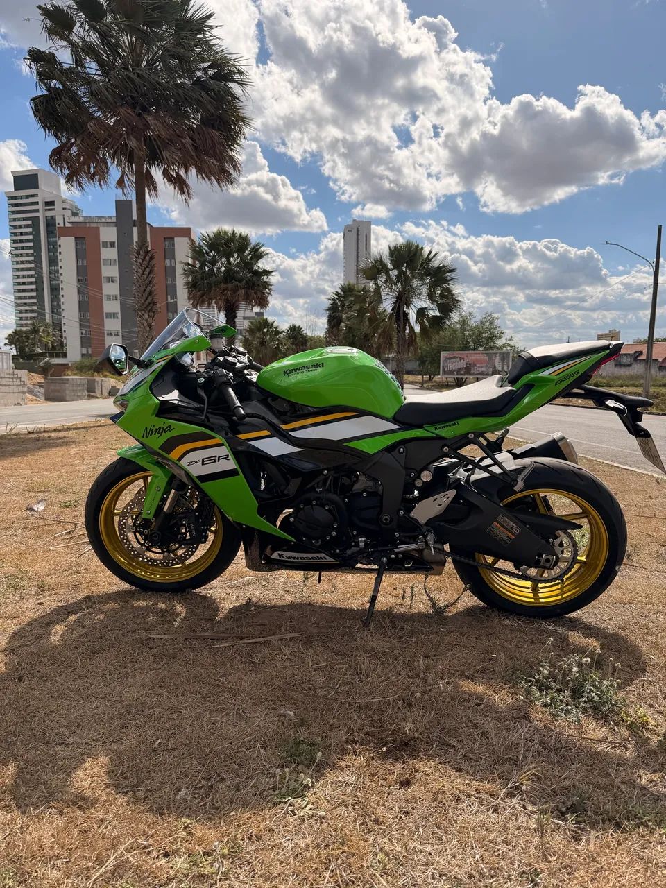 Kawasaki Zx-6r 636cc 2025 - 1464543115 | OLX