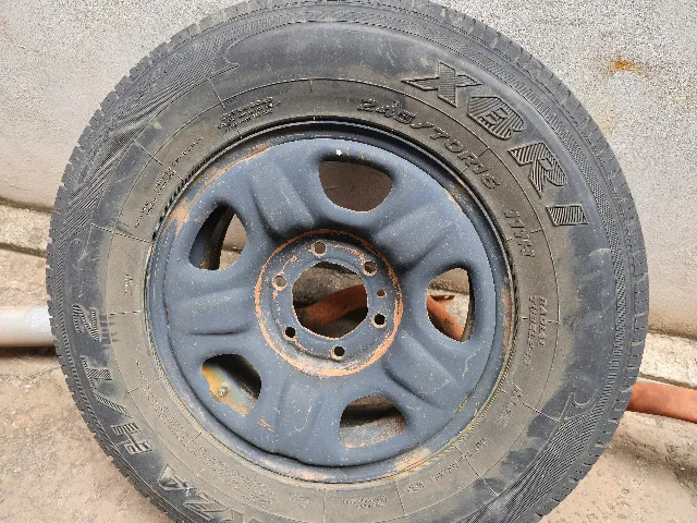 Roda Step S10 ARO 16 de ferro com pneu