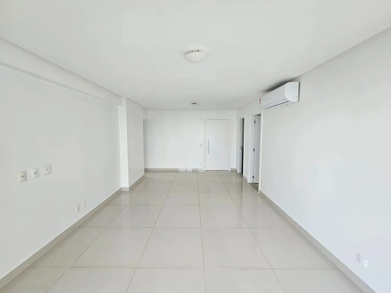 Apartamento para aluguel com 162 m2, 4 suítes, orla do Parque Flamboyant, Jardim Goiás, Go
