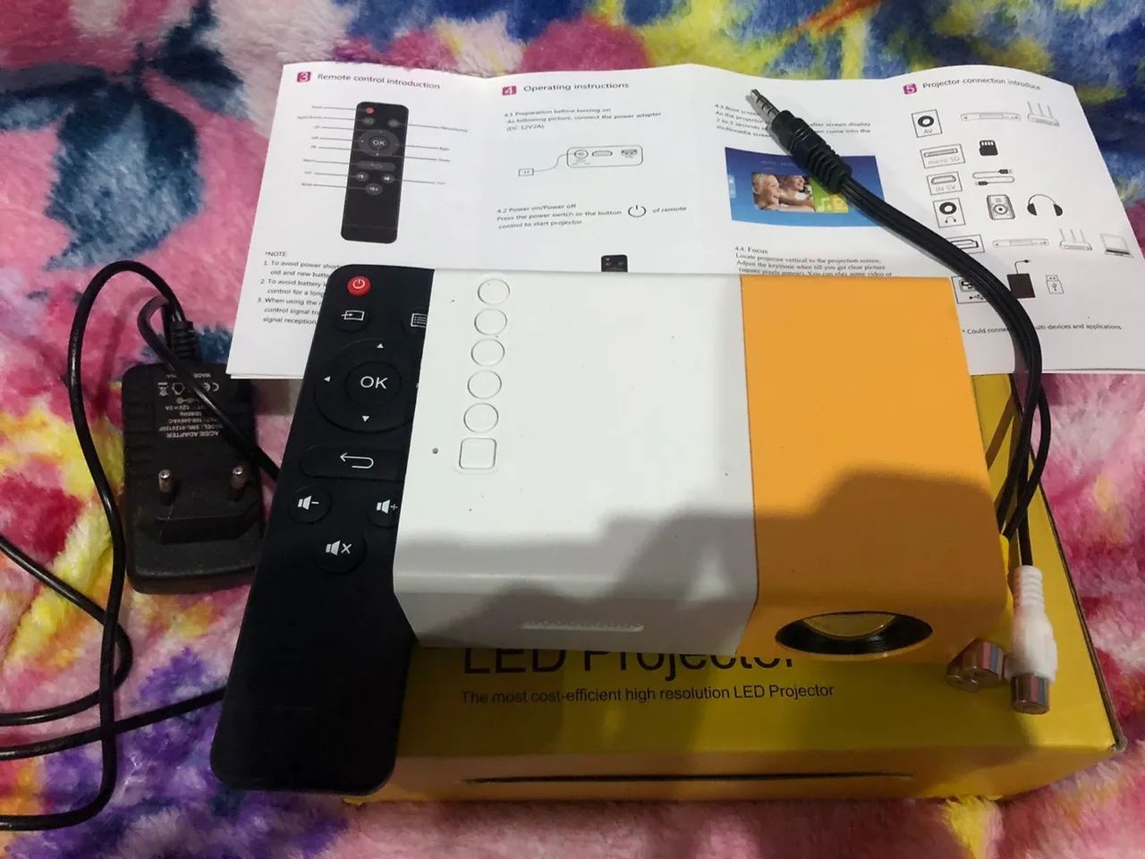 Projetor LED Portátil - Alta Resolução - Novo - Foto 3