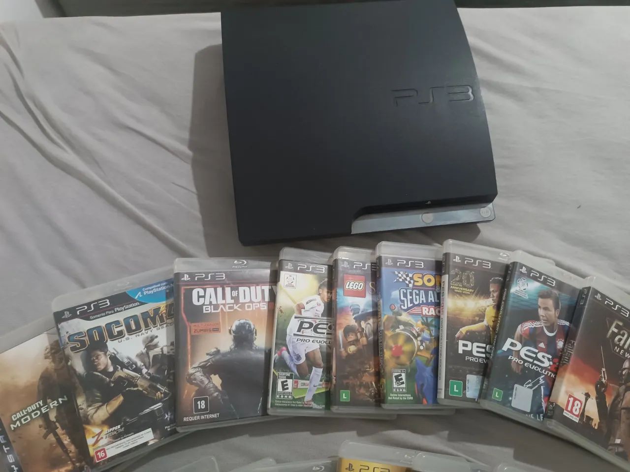 Playstation 3 com 3 controles - Foto 3