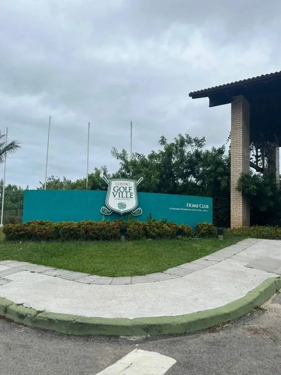 Terrenos em condomínio fechado