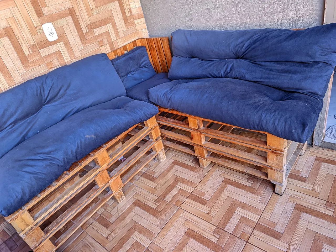Sofá de Pallet com 3 lugares - Foto 2