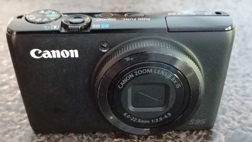 CAMERA FOTOGRAFICA CANON POWER SHOT S95 - Câmeras e Filmadoras