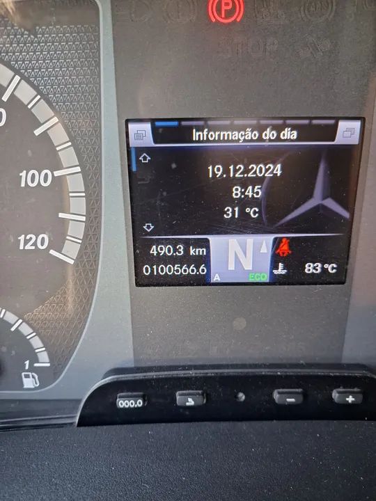 Caminhão Mercedes-Benz Axor 1933 4x2 - Foto 10