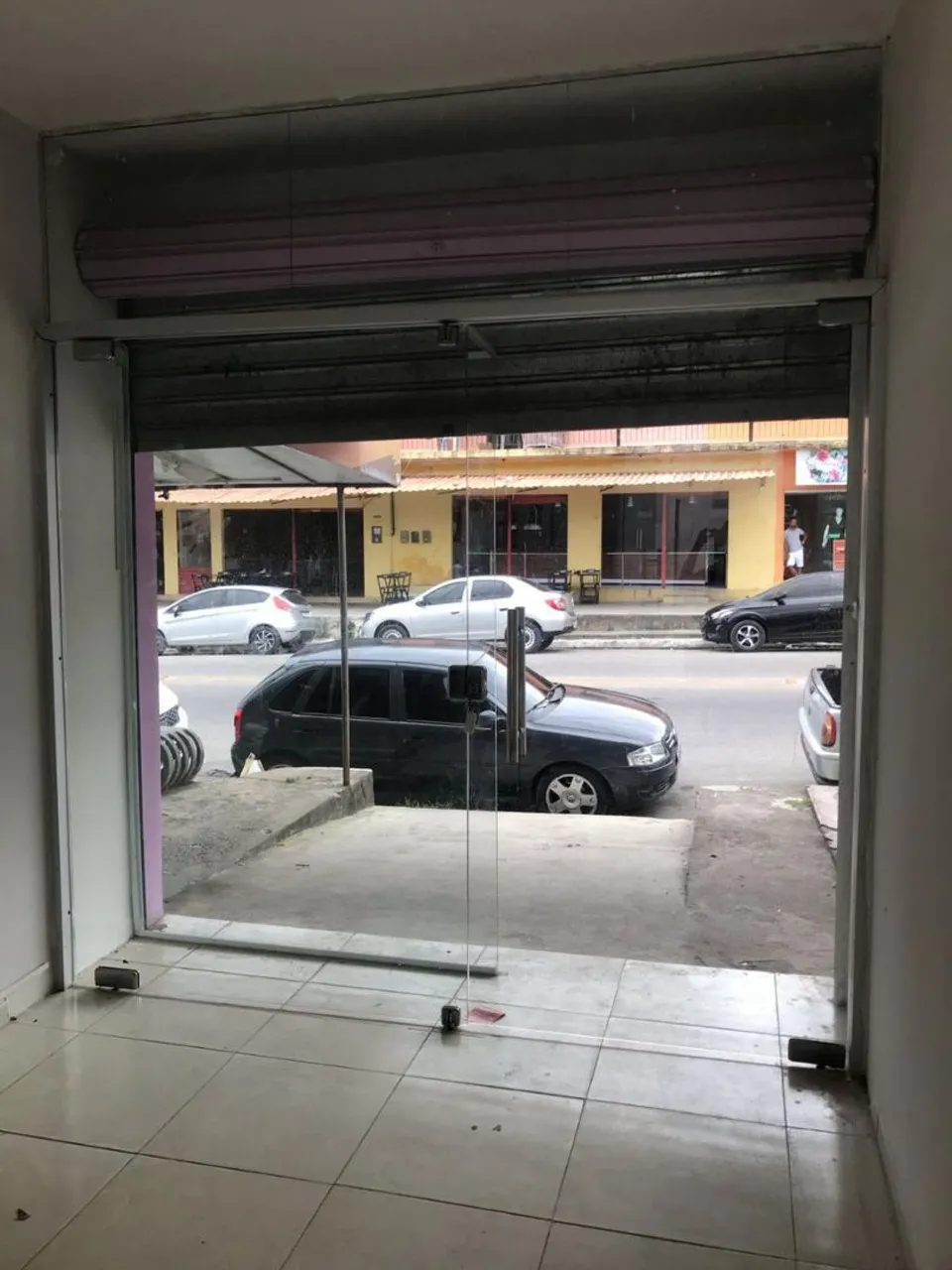 Alugo kitnet com ponto comercial no Graciliano Ramos