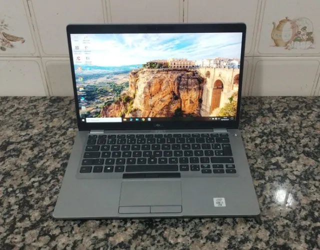 Note Dell i7 vPRO 10ª - 1 x 16GB - M.2 NVMe 512GB 