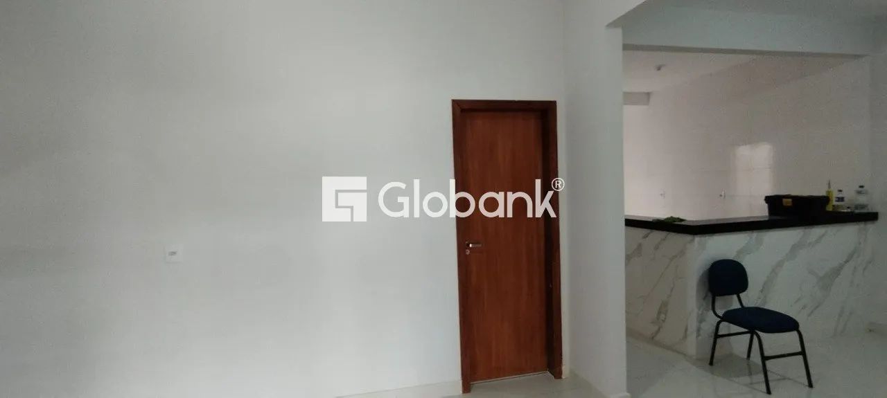 Casa em São Judas Tadeu, à venda com 3 quartos, sendo 1 suíte. - Foto 3