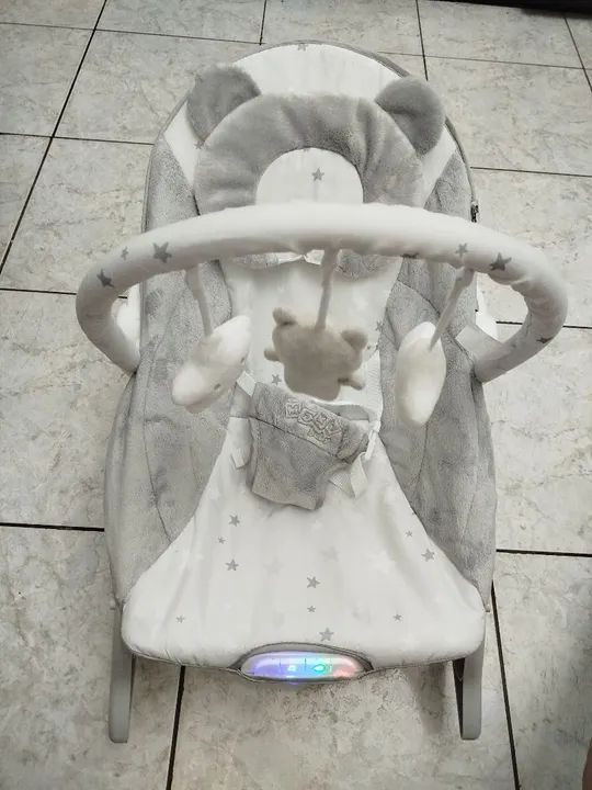 Cadeira de Descanso Bebê musical e vibratório com móbile - Novo - Foto 3