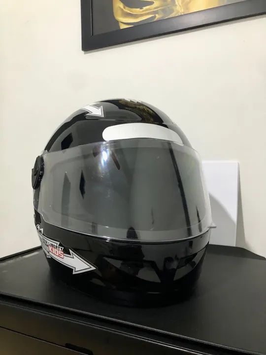 Capacete tamanho 54 (pequeno) ideal para crianças 