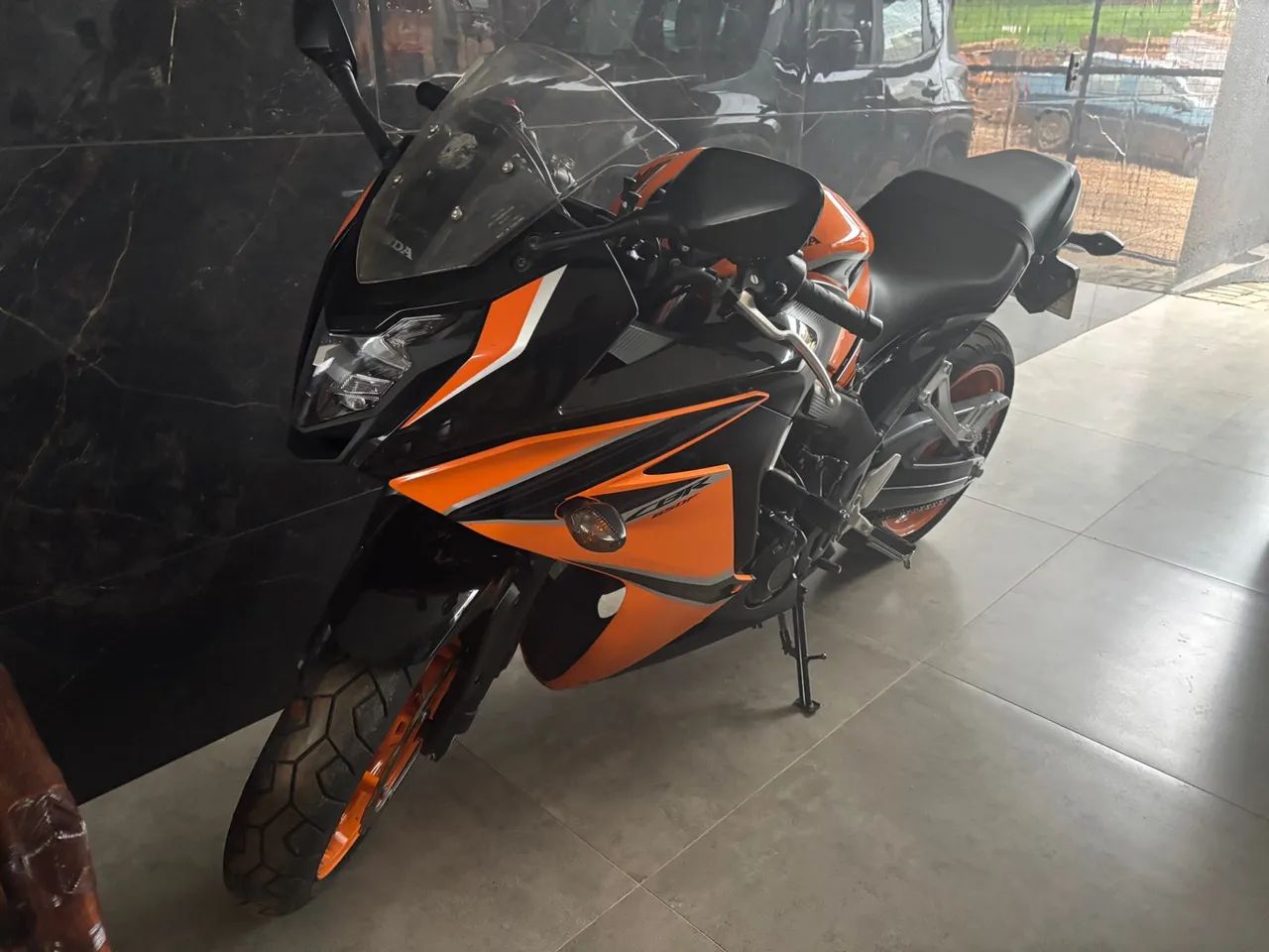 CBR 650F 2019 LINDA MOTO  - Foto 6