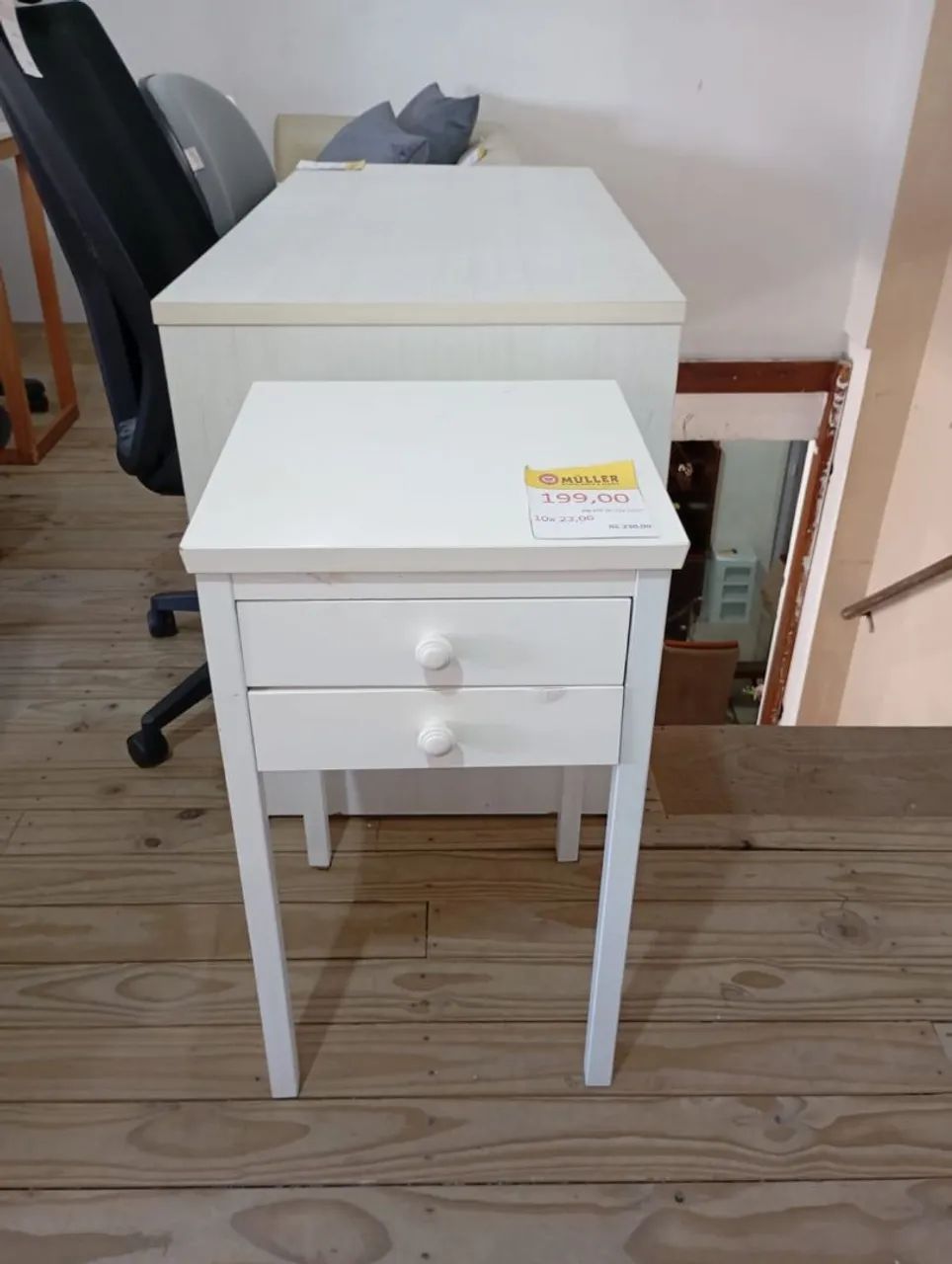 Vide branco (criado mudo)