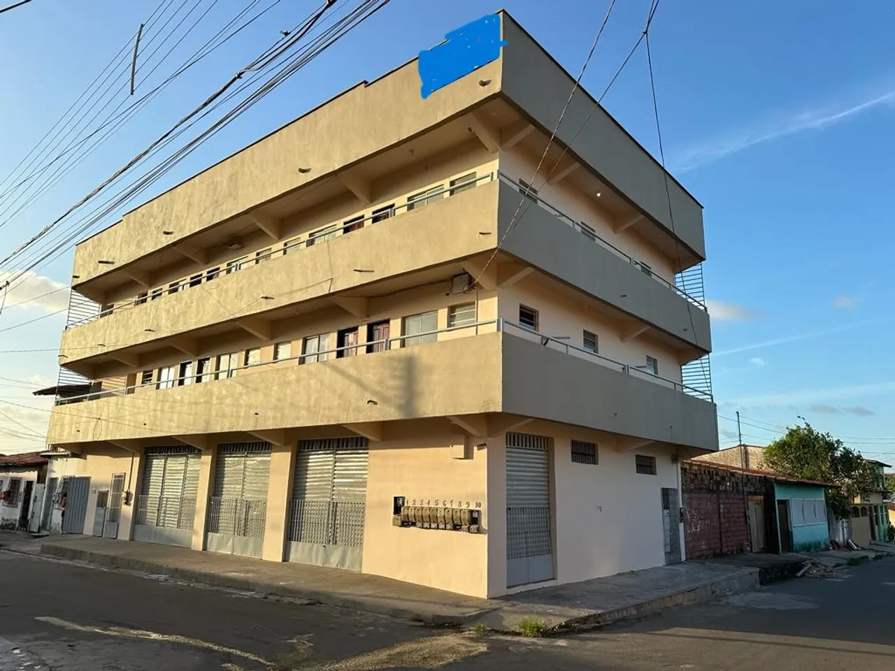 Prédio na Cidade Operária com 10 apartamentos e 1 ponto comercial de 190m2