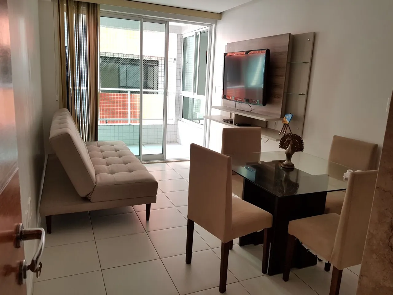 Alugo Flat a Beira Mar em Manaíra( Cond, Água e Internet já incluso) 