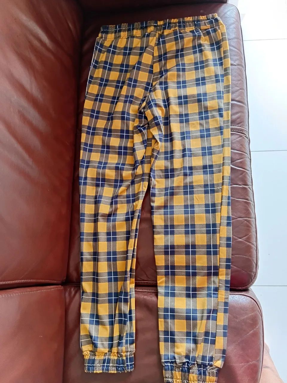 Calças feminina xadrez novas tamanho P - Foto 2