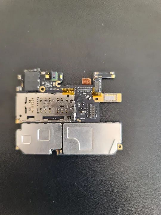 PLACA PRINCIPAL MOTO ONE (64 GIGA) NOVA