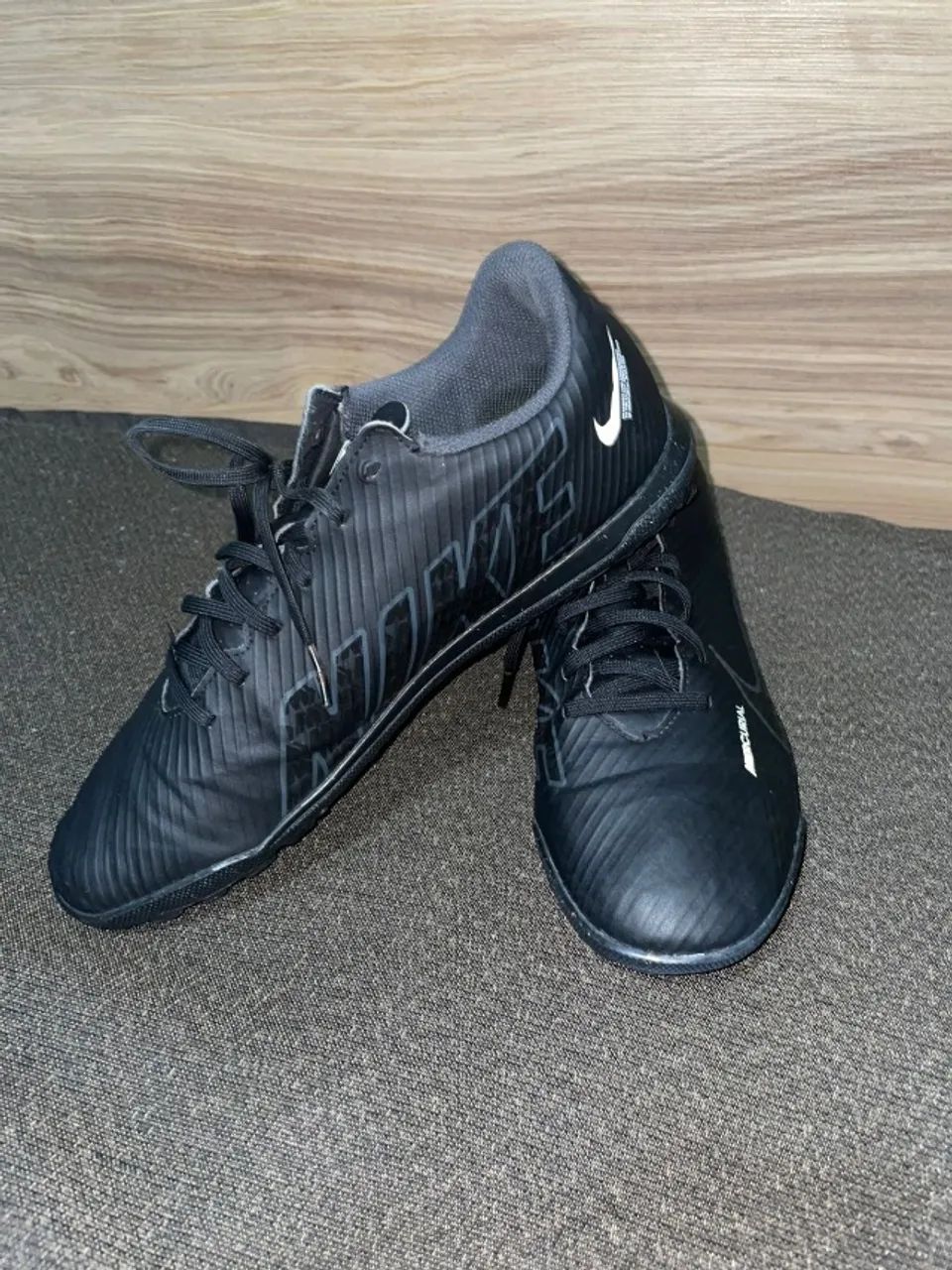 Chuteira Nike mercurial 