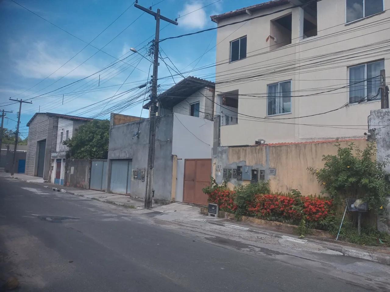 Casa Codominio 1/4-lauro de Freitas -Ba