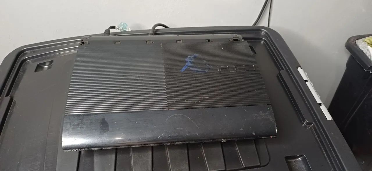 Vende-se Play Statio 3 Desbloqueado Com 5 Jogos