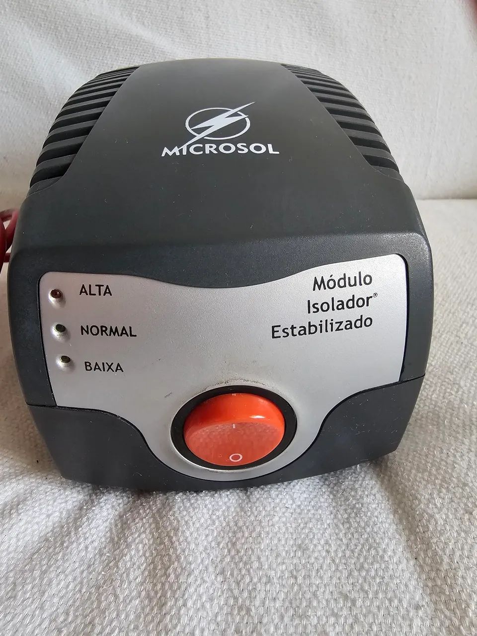 Estabilizador Isolador Microsol, 110-220v, permite conexão de 4 aparelhos - Foto 5