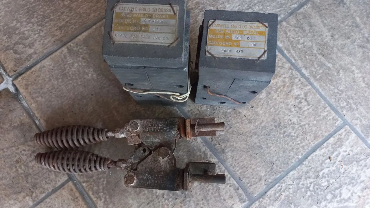 Alicate com 2 moldes de solda - Foto 2