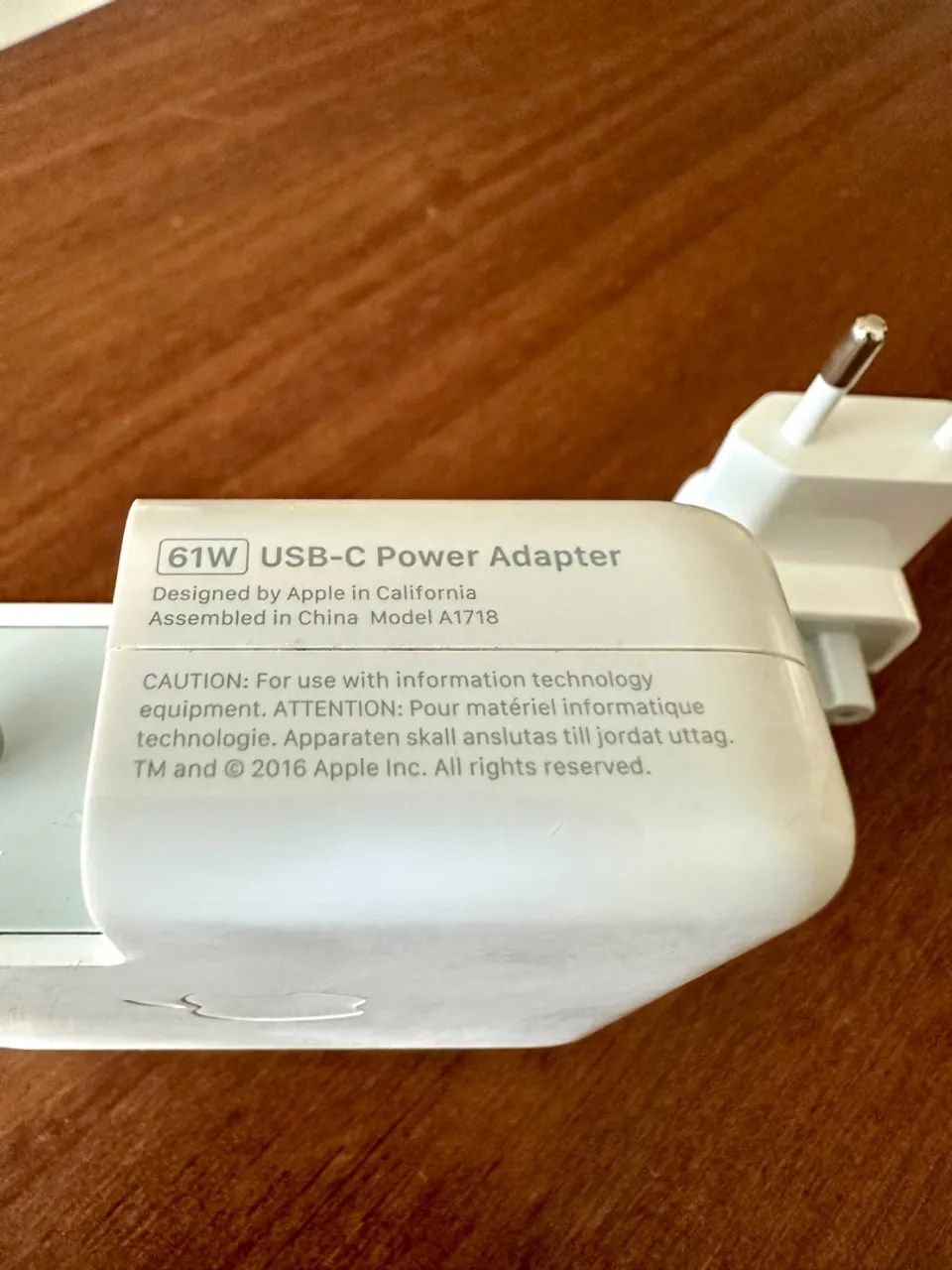 Fonte 61W Original Apple USB-C MacBook Pro/ Air - Foto 2