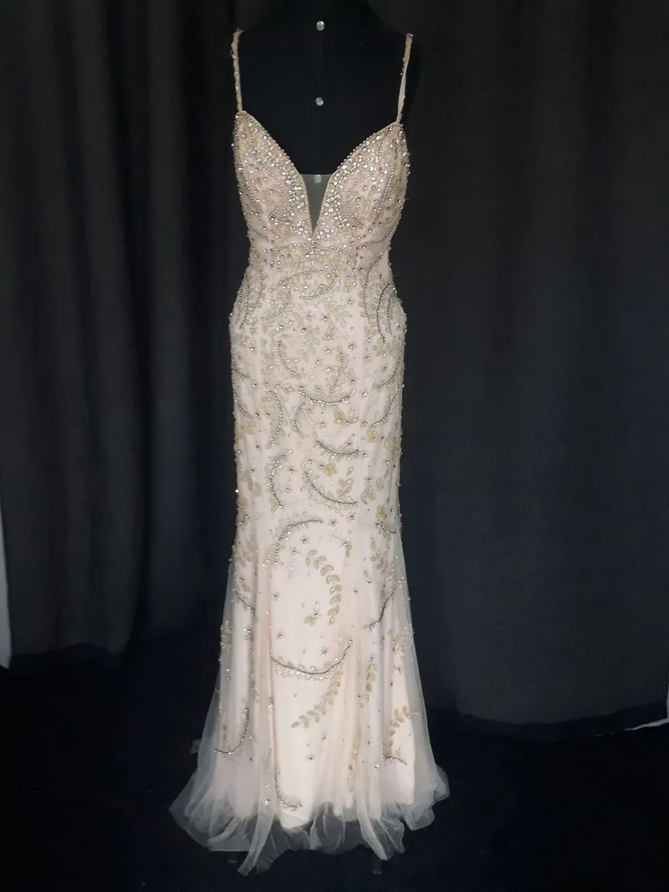 Vestido de festa longo bordado