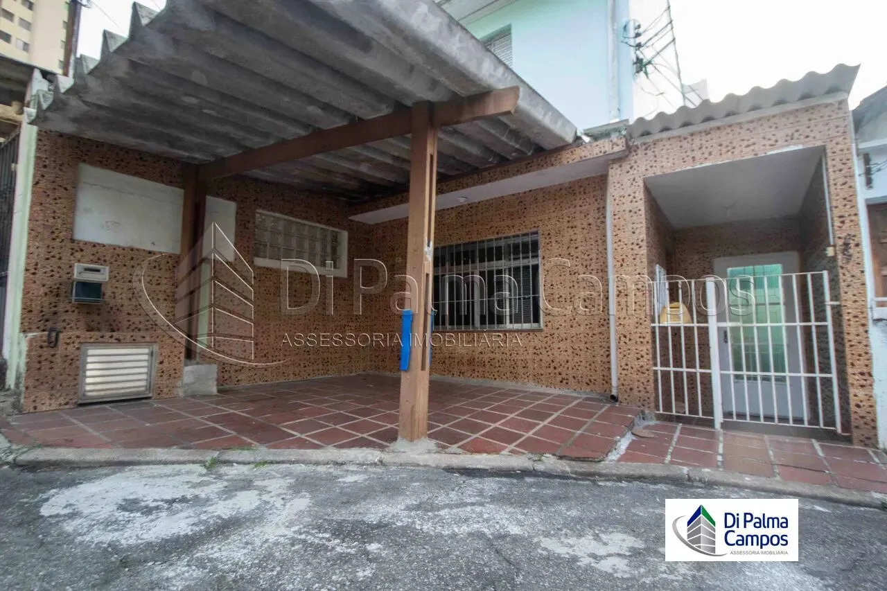 Casa tipo sobrado com 2 quartos e garagem para alugar no bairro Ipiranga