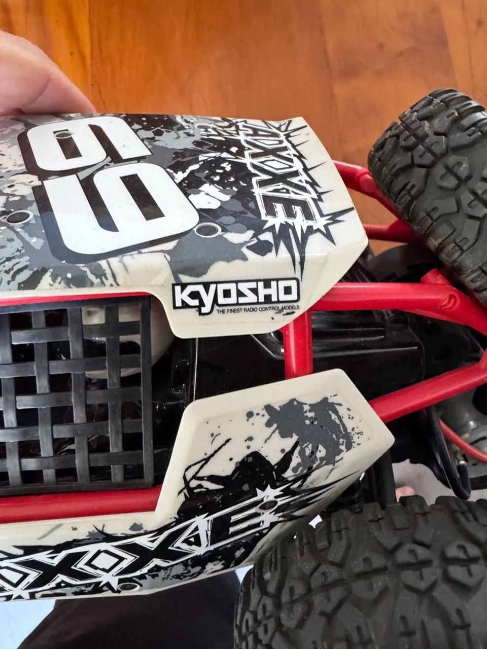 Carro de controle remoto Kyosho - Foto 2