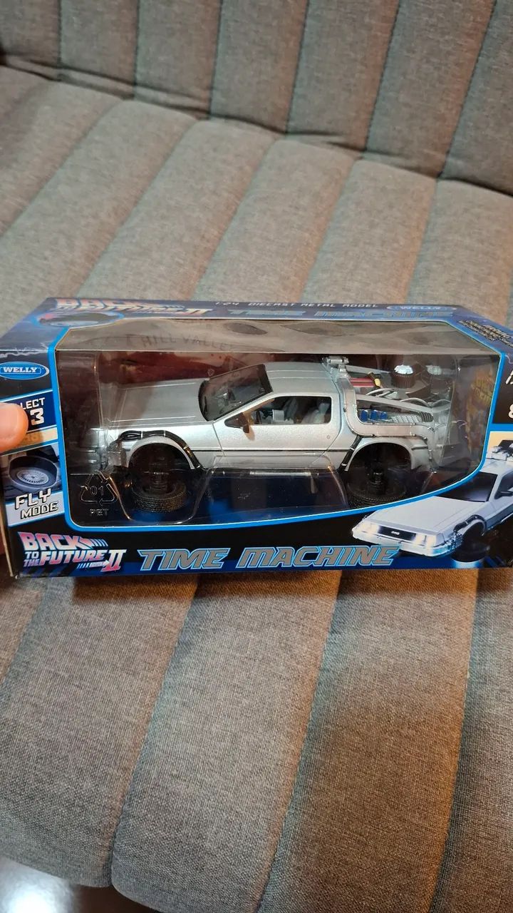 Carro DeLorean - De Volta para o Futuro - 1/24