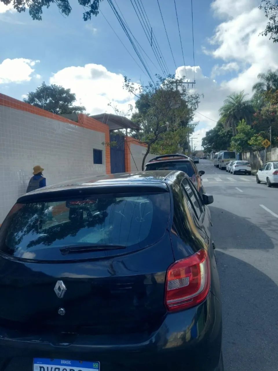 Carro excelente , com pequenos detalhes 