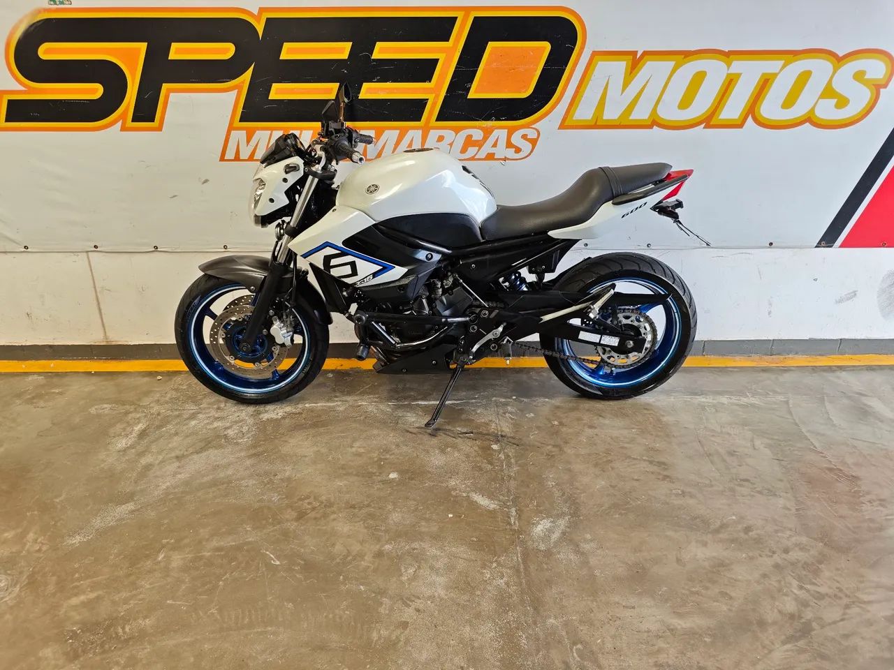 Yamaha Xj6N - Foto 3