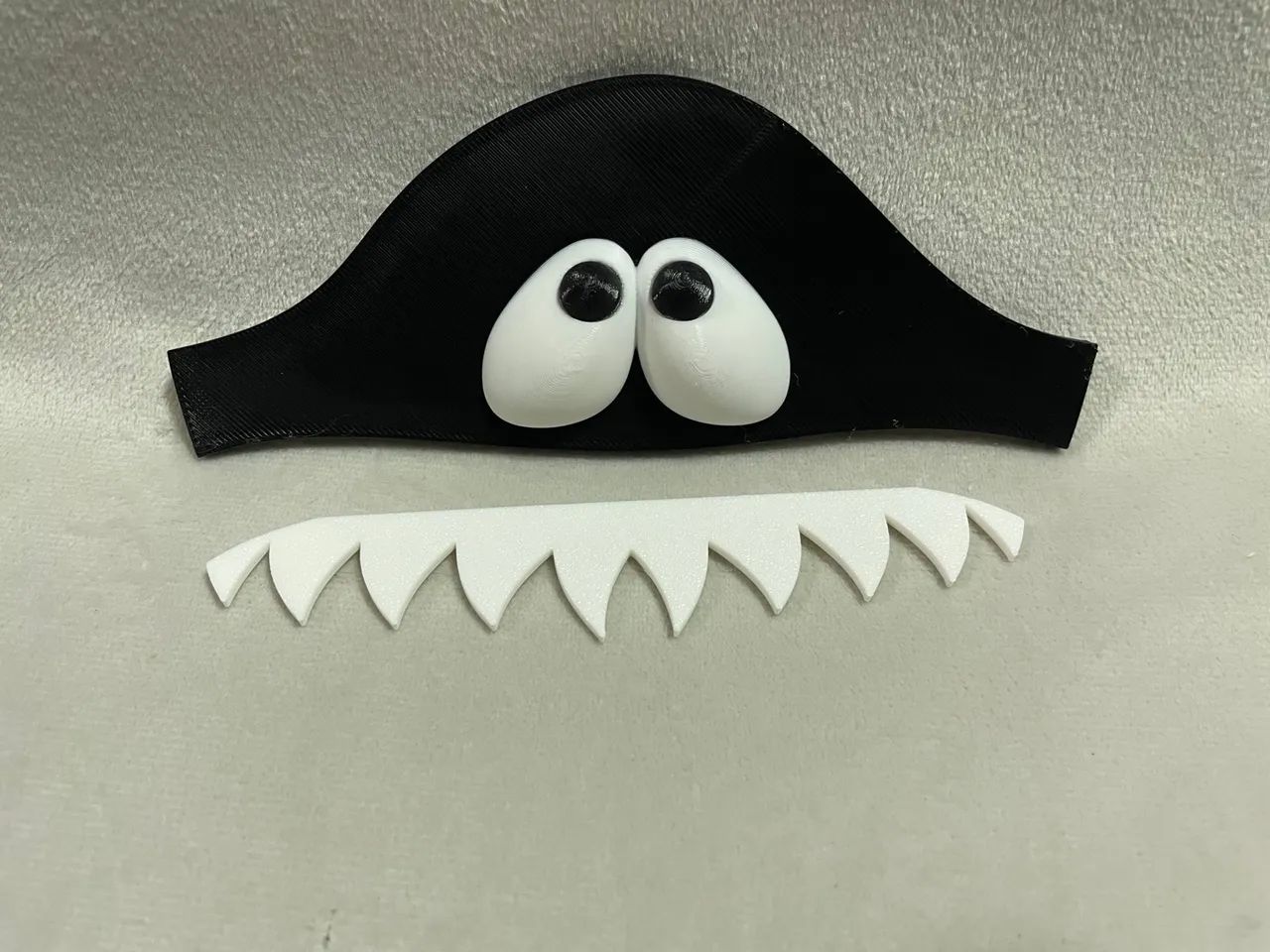 Caixa de presente divertida com dentes articulados  - Foto 4
