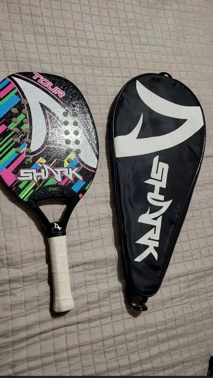 Raquete de Beach Tennis Shark Pro + Bolsa