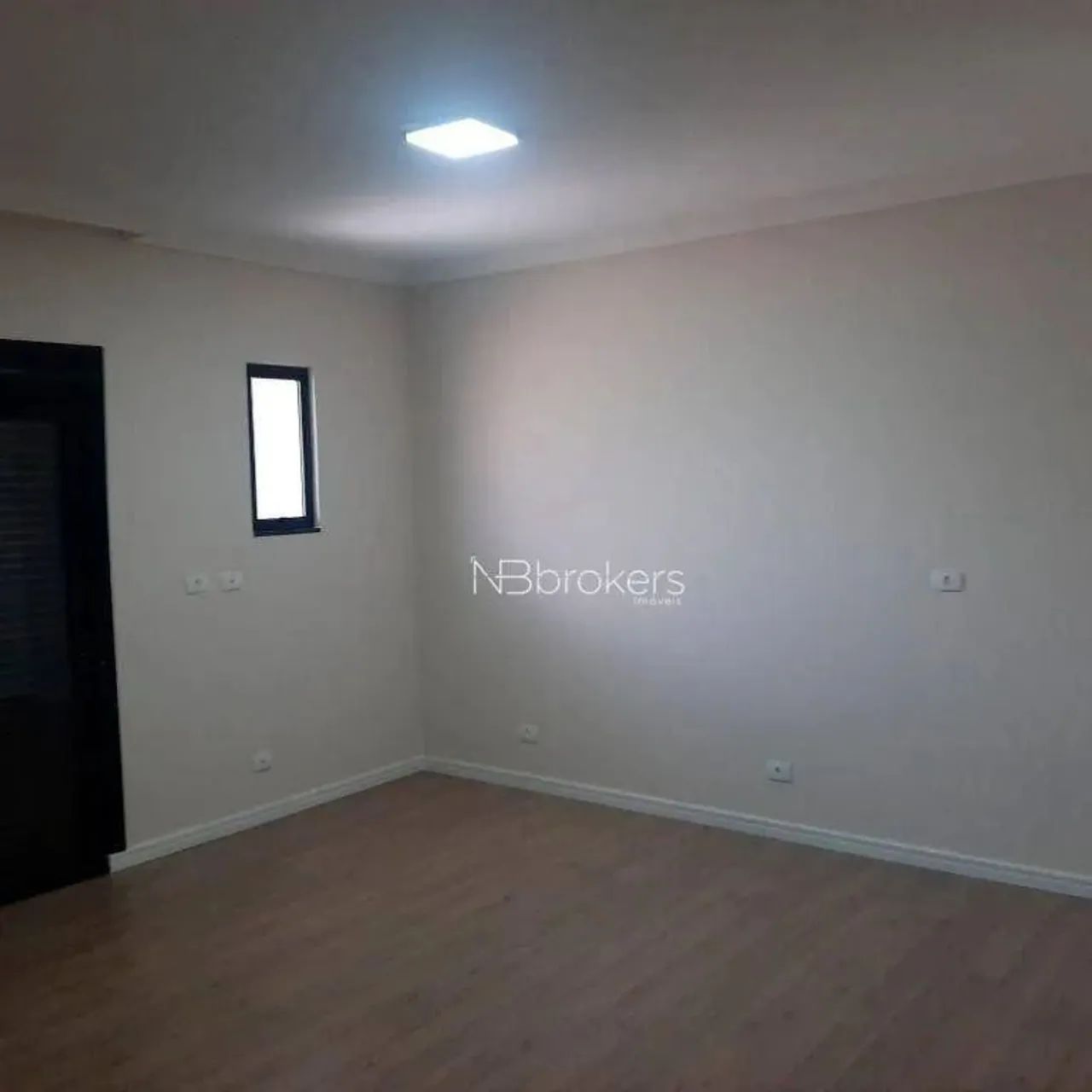 SOBRADO TRIPLEX EXCLUSIVO DE FRENTE PRA RUA - Foto 5