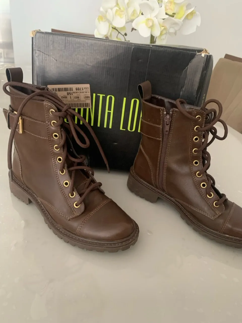 Botas Coturno Marrom