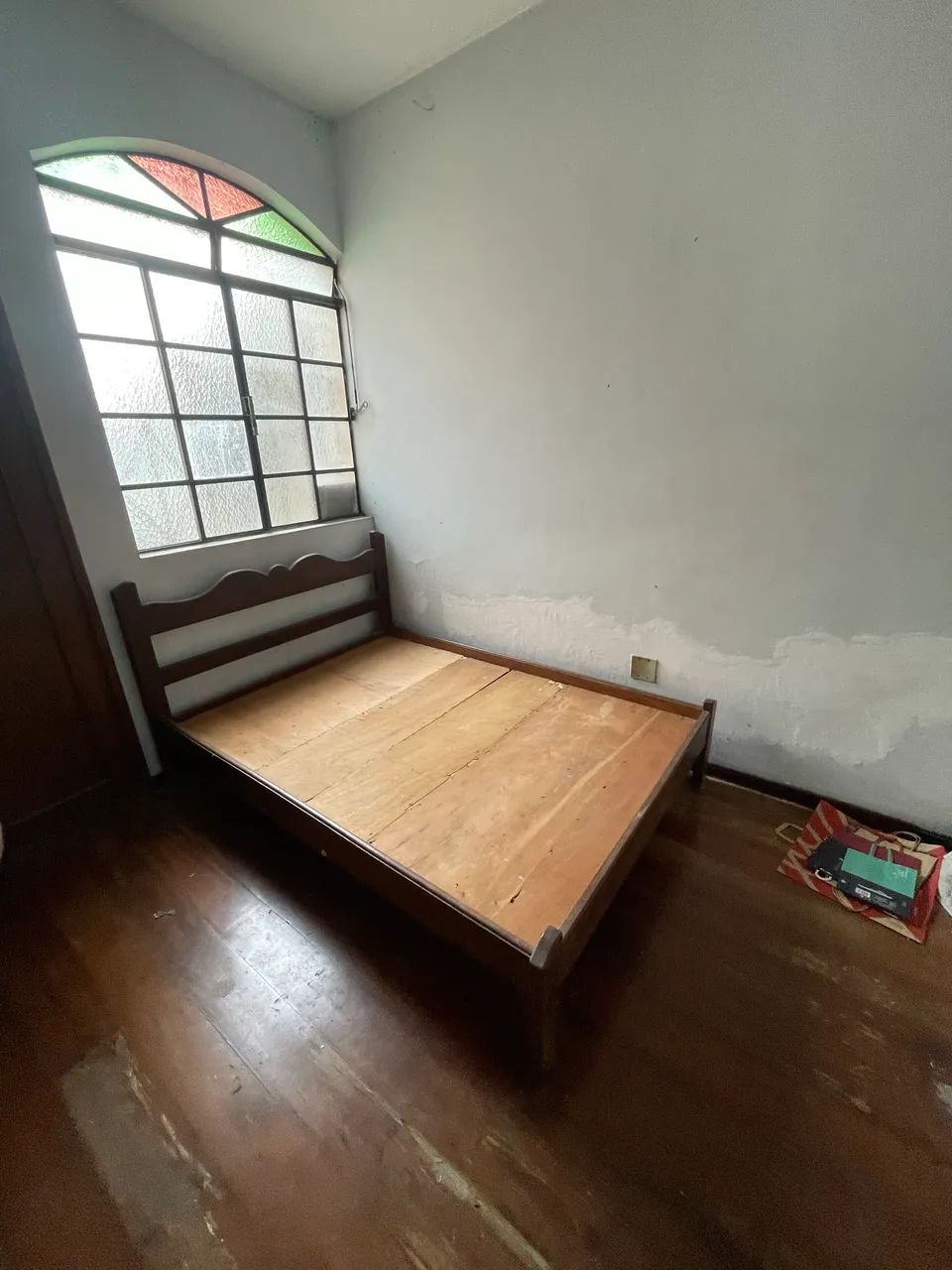 Cama de madeira, ótimo estado, madeira nova  - Foto 3