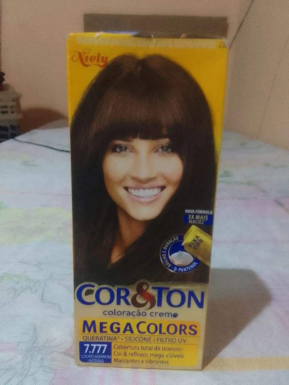 Doa-se 2 tintas para cabelo.