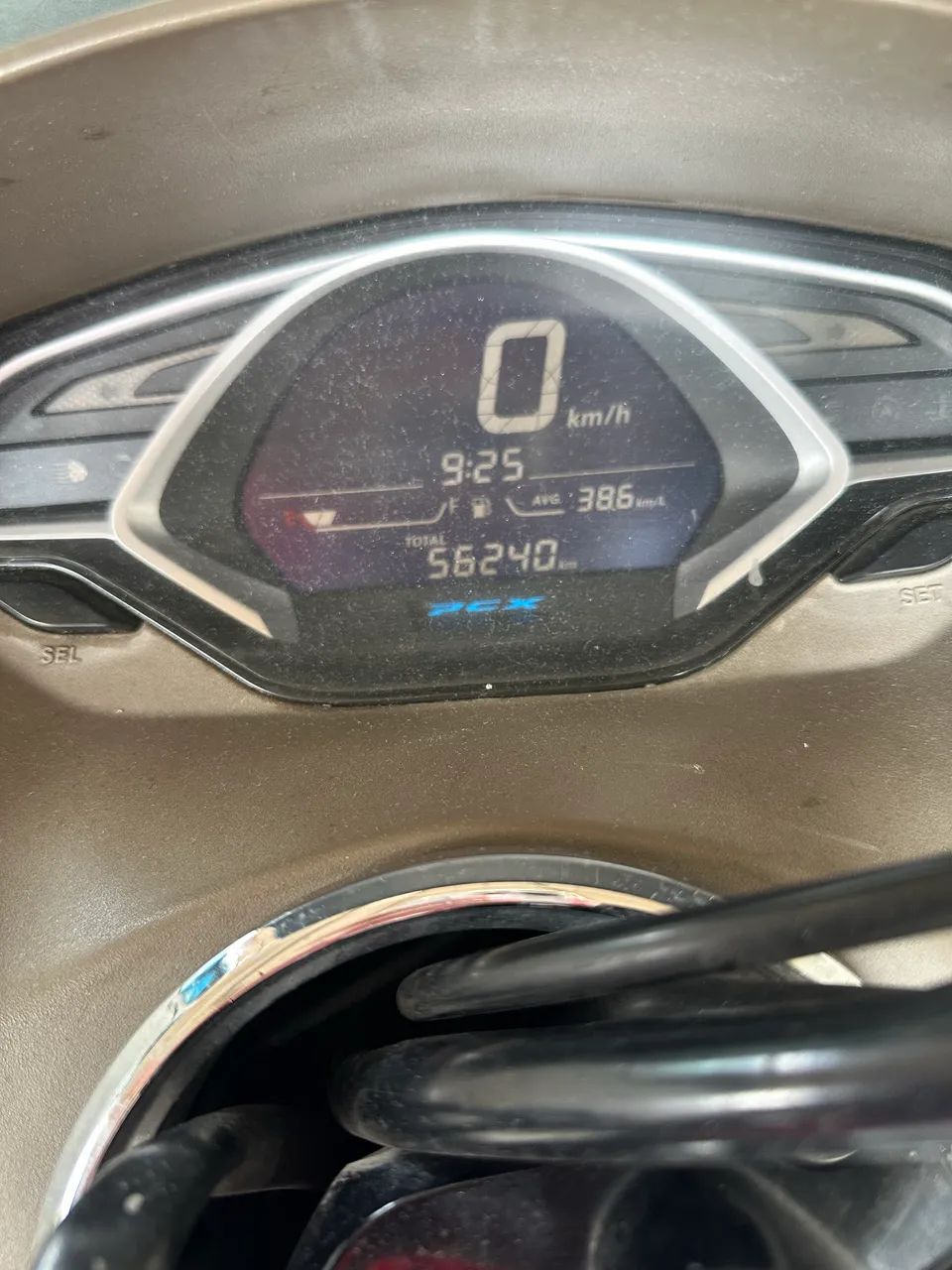 PCX DLX 2019 - Foto 4